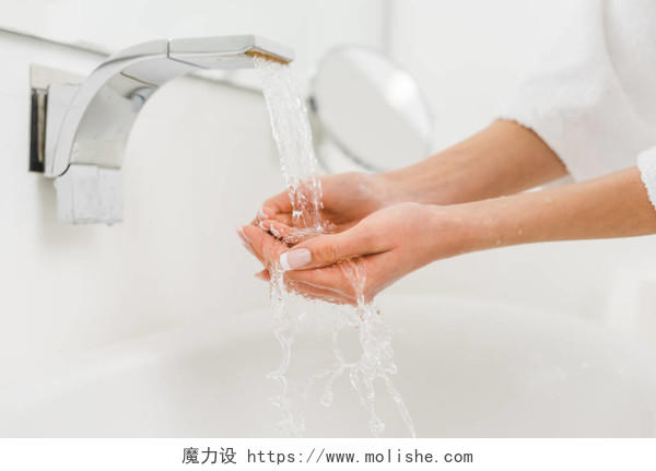 妇女在家洗手的部分看法世界卫生日